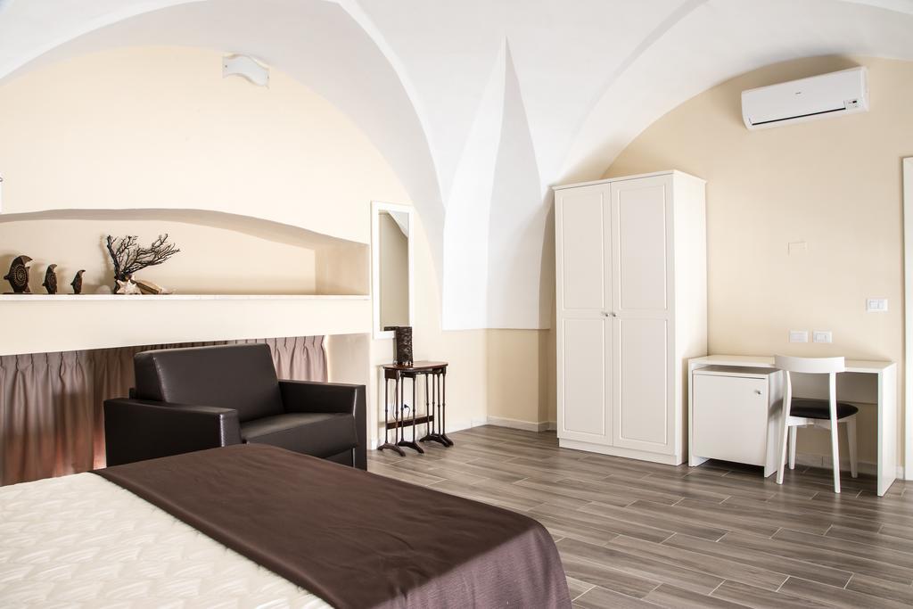 Faro Bianco Gallipoli - Suites & Apartments Екстер'єр фото