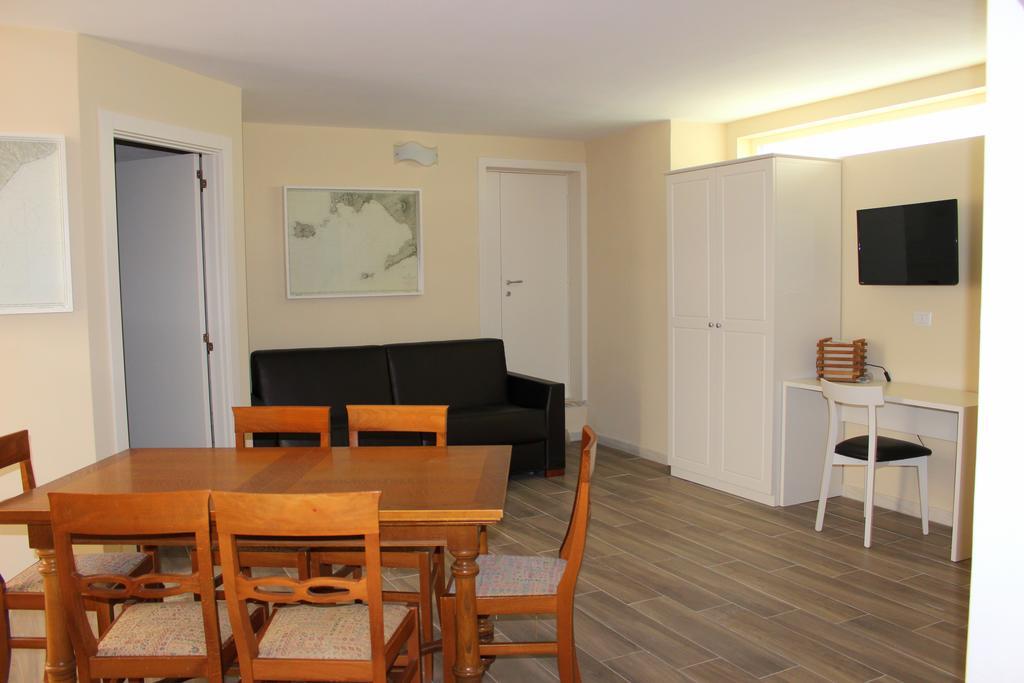 Faro Bianco Gallipoli - Suites & Apartments Екстер'єр фото