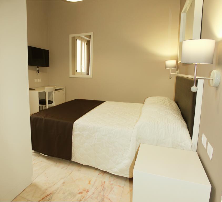 Faro Bianco Gallipoli - Suites & Apartments Екстер'єр фото